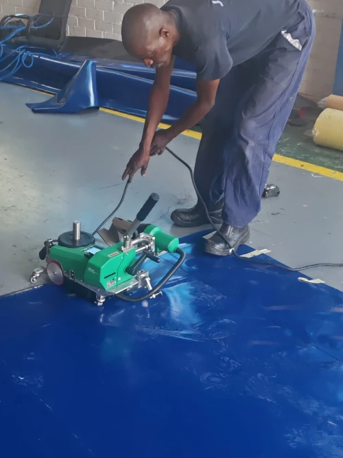 State-of-the-art hot air welding machine
